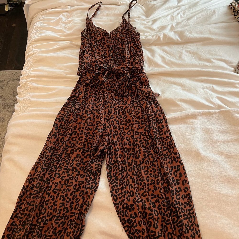 American Eagle chetah print pantsuit